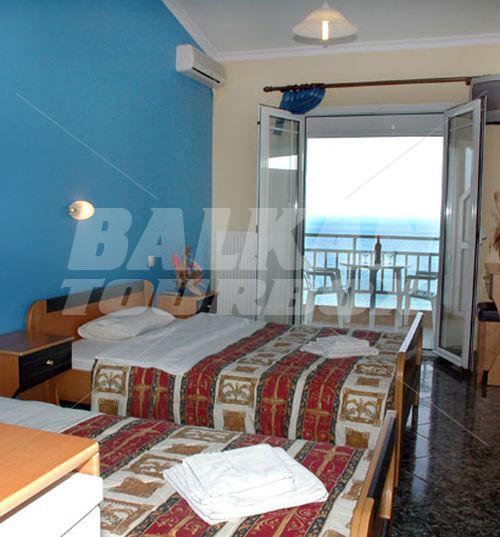 почивка в Zefyros Hotel