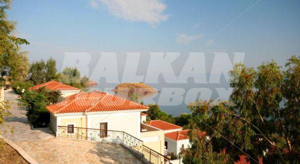 holiday in Clara