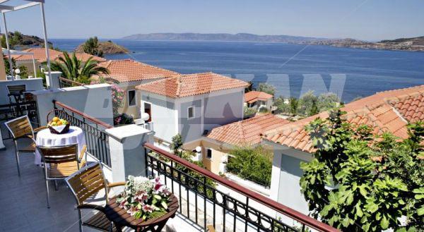 holiday in Clara