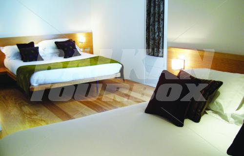 почивка в Think Apartments Earls Court London