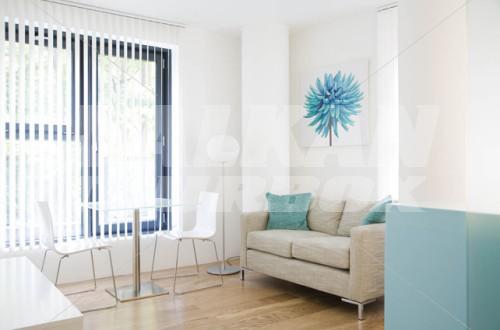 почивка в Think Apartments Earls Court London