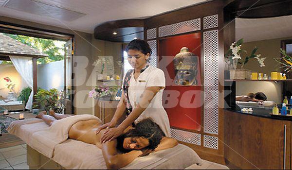 holiday in Beachcomber Shandrani Resort & Spa