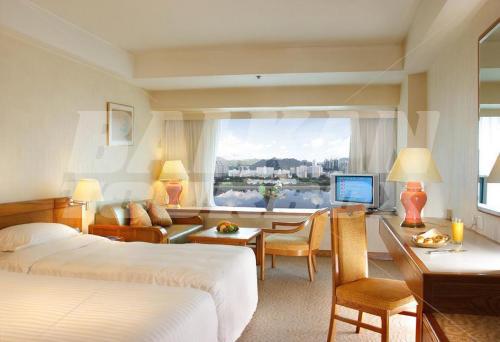 holiday in Regal Riverside