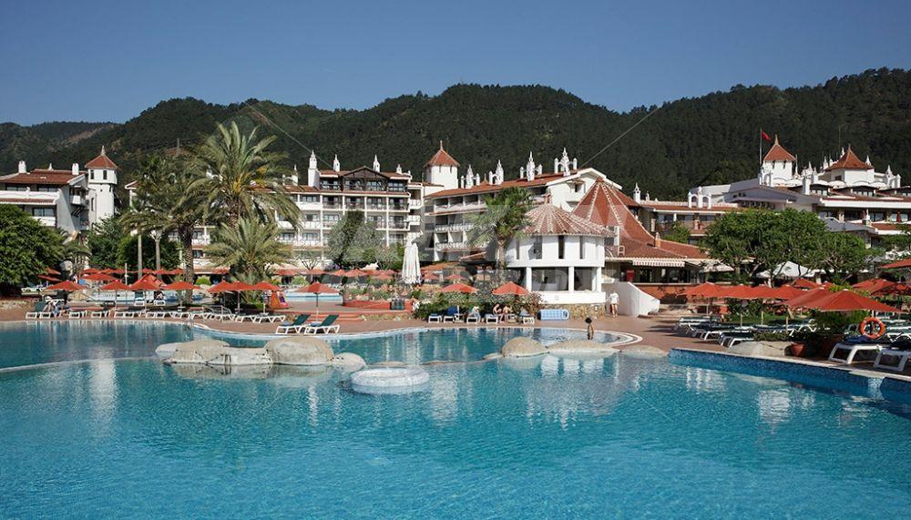 holiday in Marti Resort