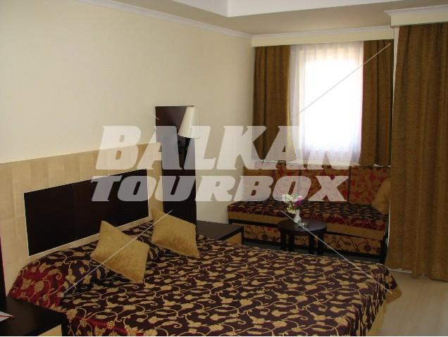 почивка в Garden Resort Bergamot