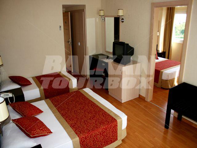 почивка в Garden Resort Bergamot