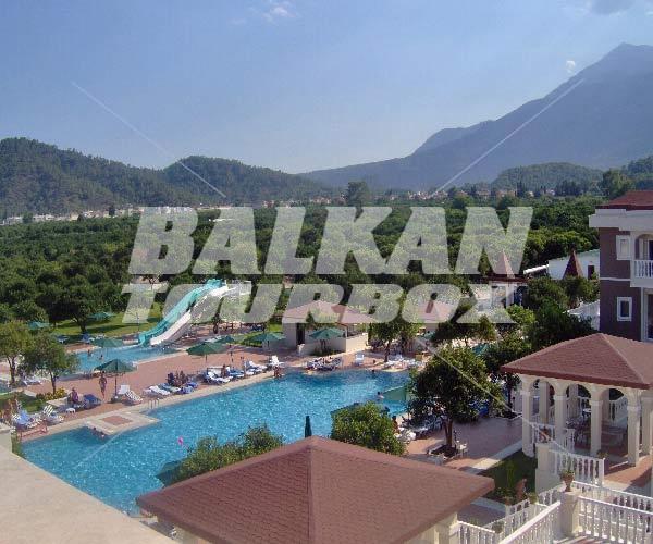 почивка в Garden Resort Bergamot