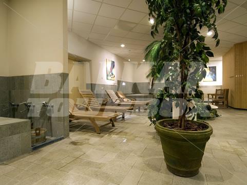 почивка в NH Maastricht