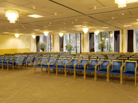 почивка в NH Maastricht