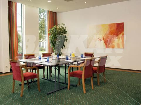 почивка в NH Maastricht