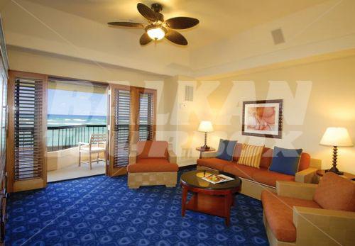 почивка в Courtyard by Marriott Kauai at Coconut Beach