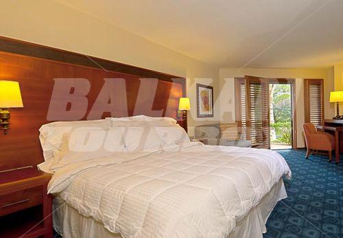 почивка в Courtyard by Marriott Kauai at Coconut Beach