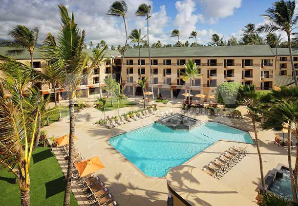 почивка в Courtyard by Marriott Kauai at Coconut Beach