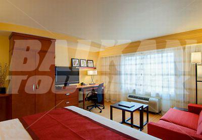 почивка в Courtyard by Marriott Phoenix West/Avondale