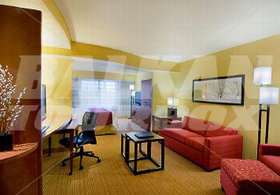 почивка в Courtyard by Marriott Phoenix West/Avondale