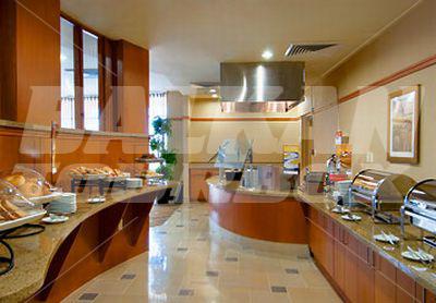 почивка в Courtyard by Marriott Phoenix West/Avondale