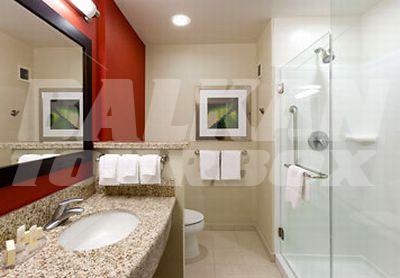 почивка в Courtyard by Marriott Santa Ana John Wayne Airport/Orange County