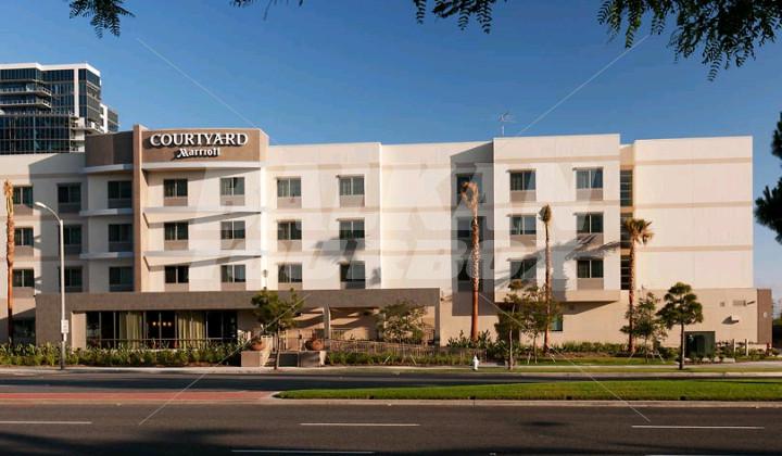 почивка в  Courtyard by Marriott Santa Ana John Wayne Airport/Orange County