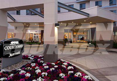 почивка в Courtyard by Marriott Santa Ana John Wayne Airport/Orange County