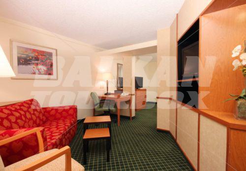 почивка в Fairfield Inn & Suites by Marriott Dallas Market Center