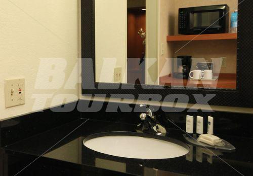 почивка в Fairfield Inn & Suites by Marriott Dallas Market Center