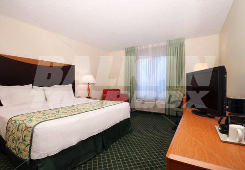 почивка в Fairfield Inn & Suites by Marriott Dallas Market Center