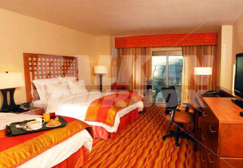 почивка в Renaissance by Marriott Phoenix Glendale Hotel & Spa