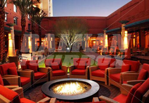 почивка в Renaissance by Marriott Phoenix Glendale Hotel & Spa