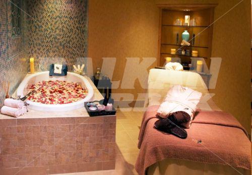 почивка в Renaissance by Marriott Phoenix Glendale Hotel & Spa