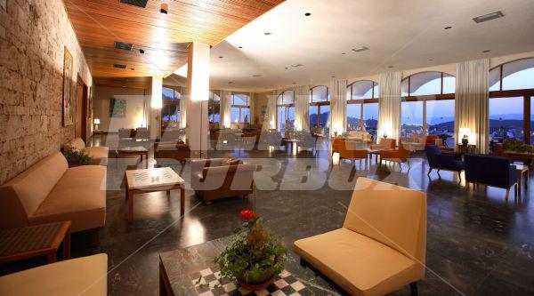holiday in Skiathos Palace