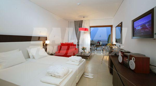 holiday in Skiathos Palace