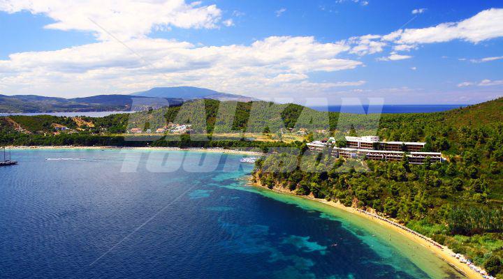 holiday in Skiathos Palace