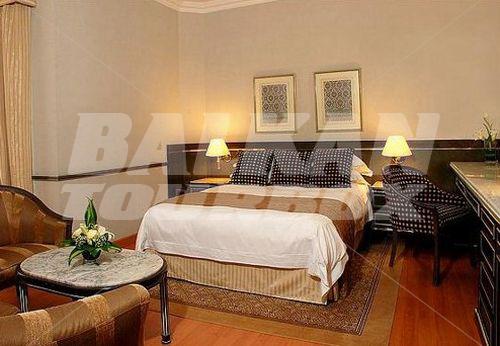 почивка в Crowne Plaza