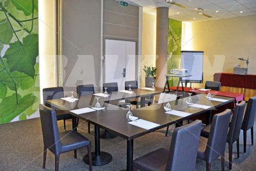 почивка в Ibis Luxembourg Airport