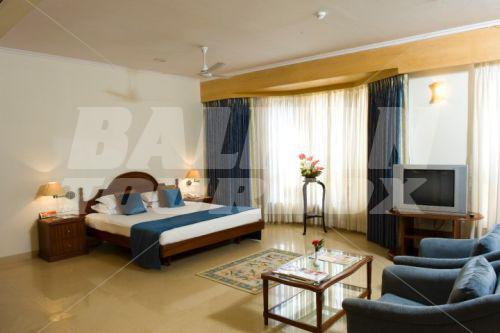 почивка в Vainguinim Valley Resort Goa