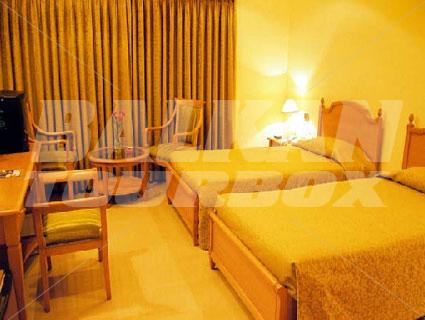 почивка в Vainguinim Valley Resort Goa
