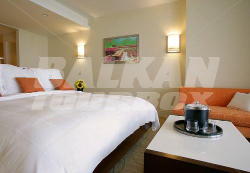 почивка в Eden Roc Renaissance by Marriott Miami Beach