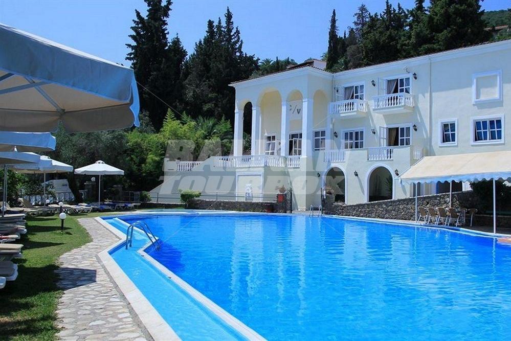 почивка в Corfu Village