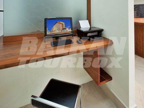 почивка в La Quinta Inn and Suites Cancun