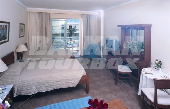holiday in Pelagos Suites Hotel