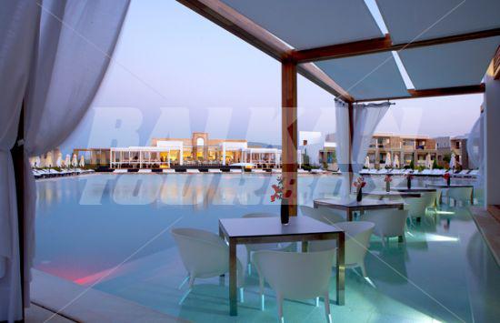 holiday in Pelagos Suites Hotel
