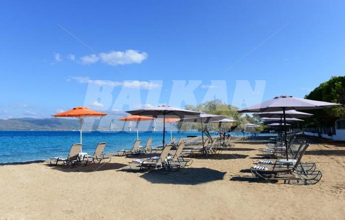 почивка в Achaia Beach
