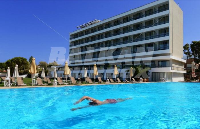 почивка в Achaia Beach