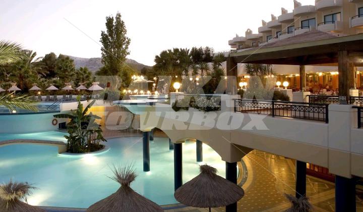 почивка в Atrium Palace Thalasso