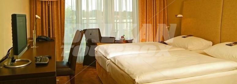 почивка в Golden Tulip Hamburg Aviation