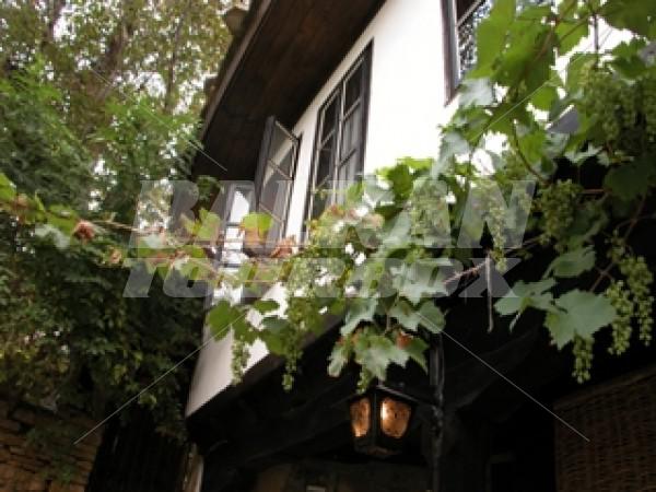 holiday in Imanyarska House