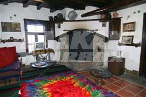 holiday in Imanyarska House
