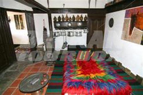 holiday in Imanyarska House