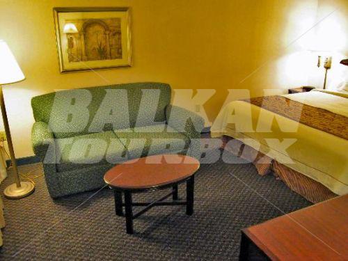 почивка в Courtyard by Marriott Seattle Sea-Tac Area