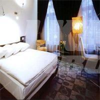 holiday in Golden Apple